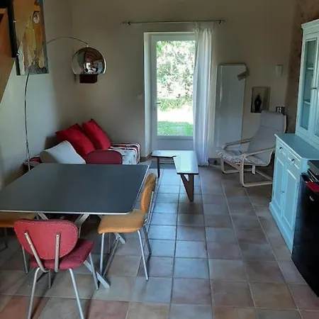 La Taniere Gite De 4 Personnes Hébergement de vacances *